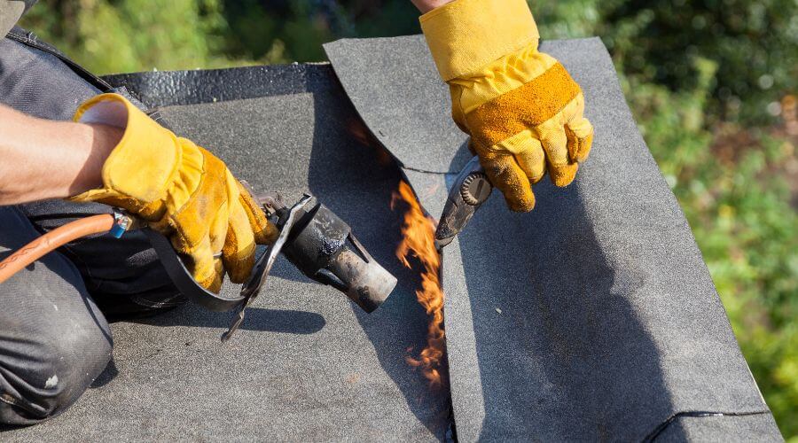 Professional gutter cleaning in Chester Heights, PA